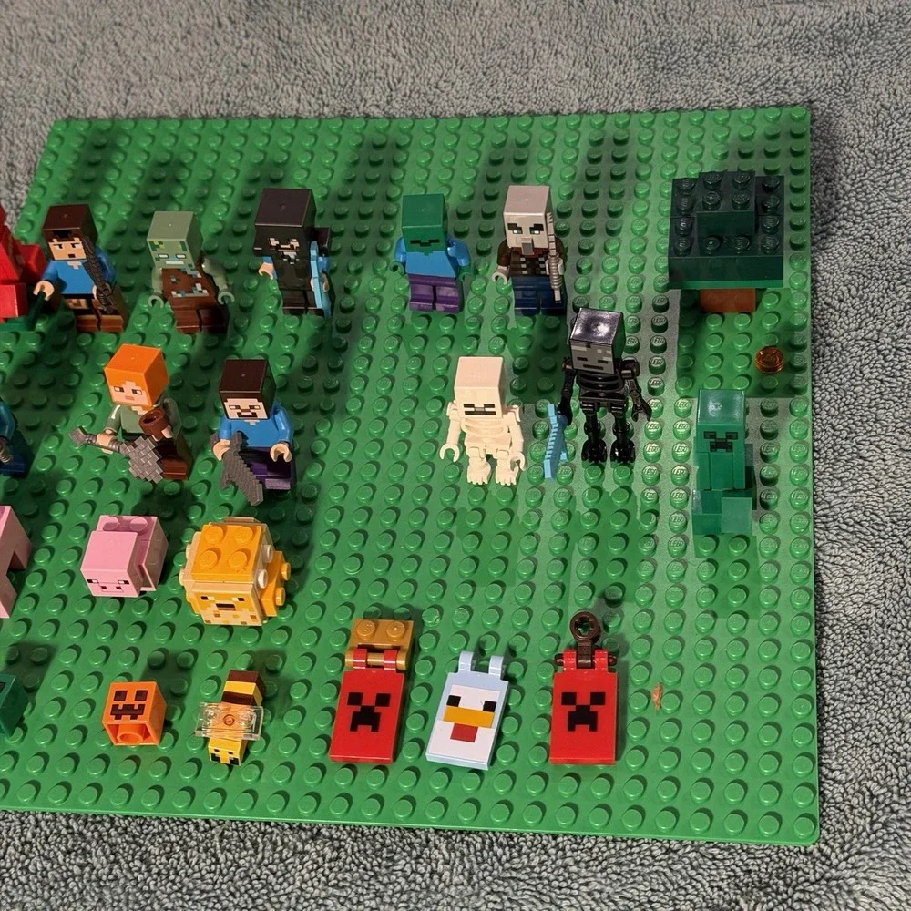 LEGO Minecraft Minifigure Lot Steve Alex Creeper Zombie Skeleton Bee